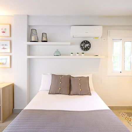 Studio, City Center By 10Tosea Фуeнхирола Екстериор снимка